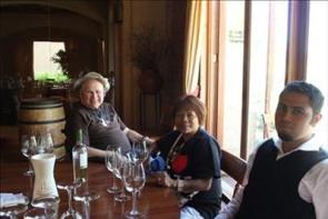 Donald Kerr / Edna Kerr with Tour Guild at Winery